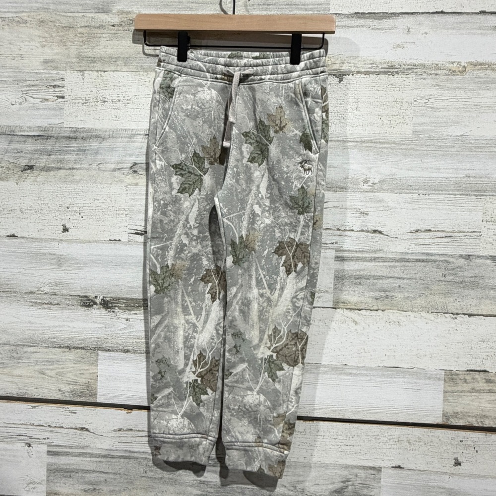 Abercrombie Kids Sweatpants Boys 7/8 Grey Camo Leaf Joggers EUC